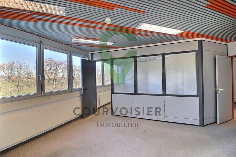 VOS NOUVEAUX LOCAUX DANS LA ZONE DE LA PLAINE DE L'ASSE À NYON (13)