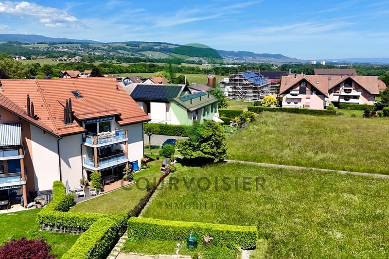 Duplex en attique de caractère avec vue dégagée proche de Nyon. (11)