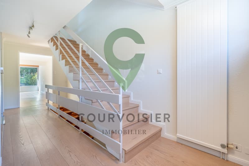 Magnifique triplex en pignon rénové avec jardin et piscine (13)