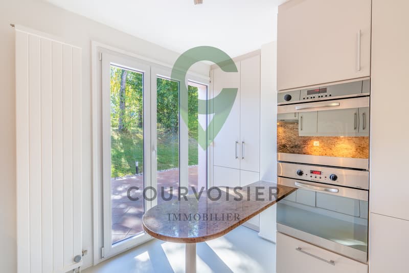 Magnifique triplex en pignon rénové avec jardin et piscine (3)