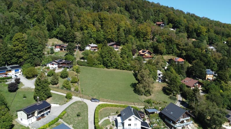 1 Plot of 2200 m² - 30 minutes from Geneva (1)