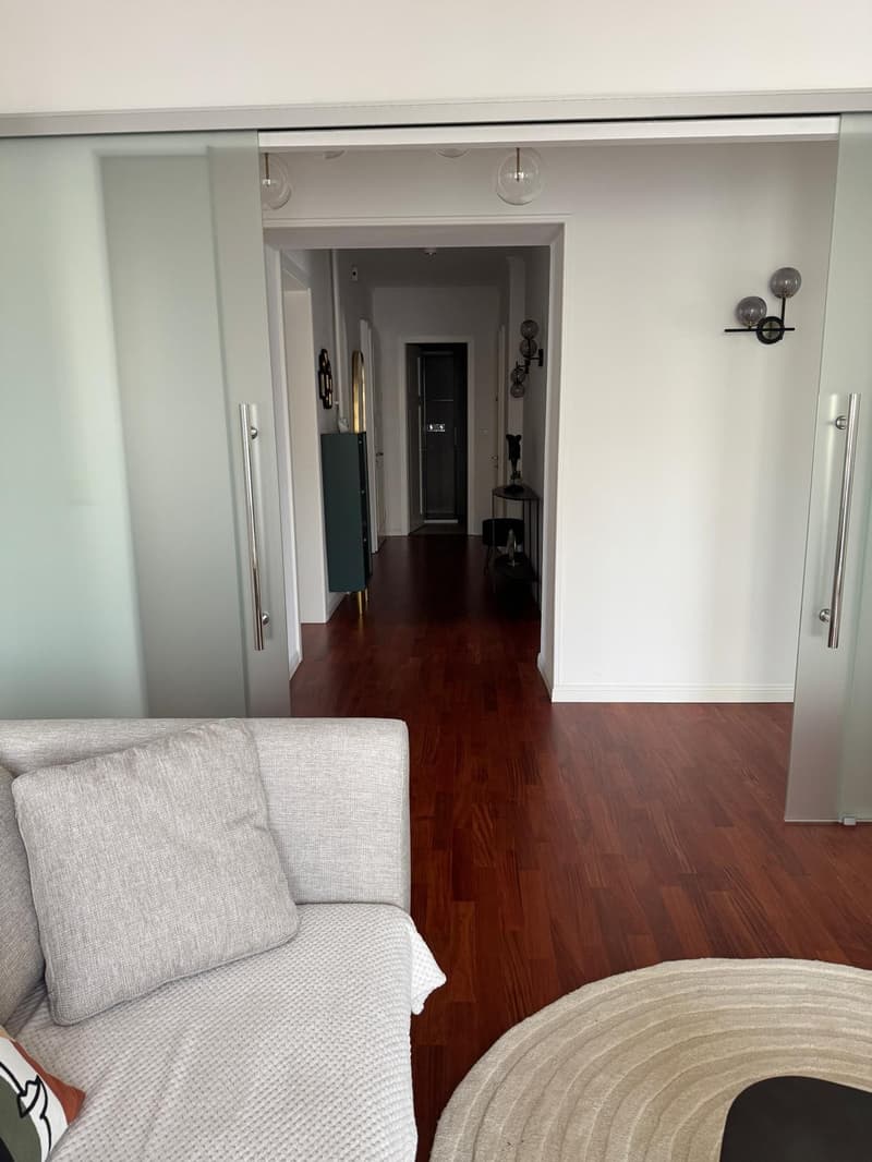 Lausanne sous-gare - Objet rare - magnifique appartement rénové dans un immeuble1900 (8)