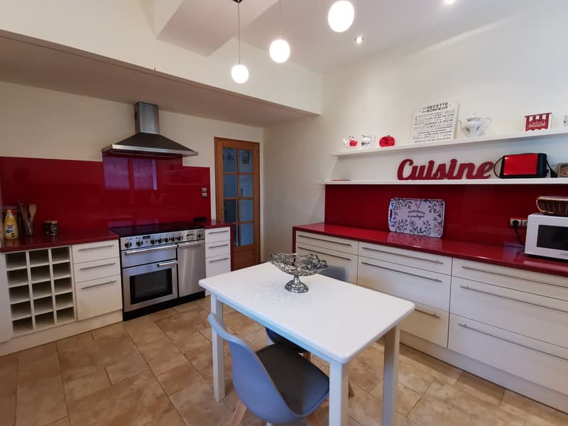 Majestueuse Maison de Caractère de 10 Pièces à Chartres – 315 m² (11)