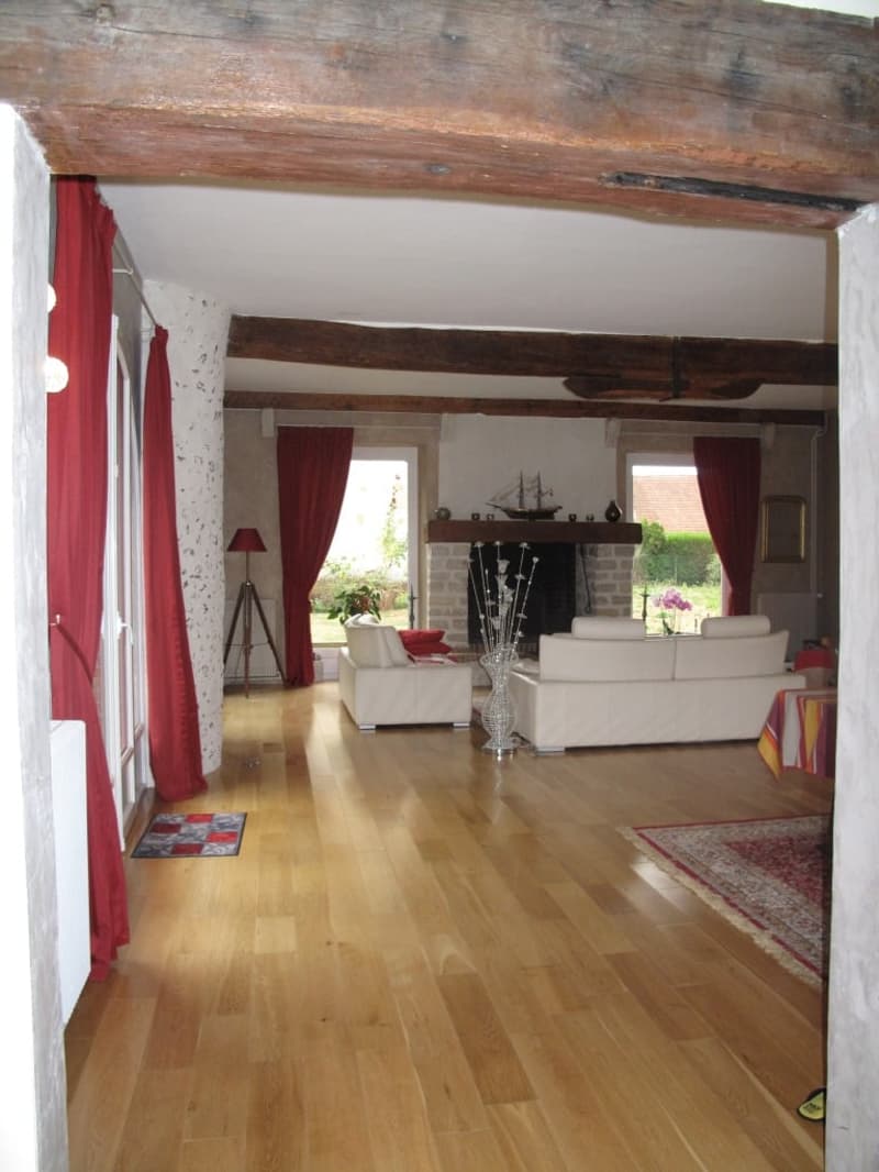Majestueuse Maison de Caractère de 10 Pièces à Chartres – 315 m² (7)