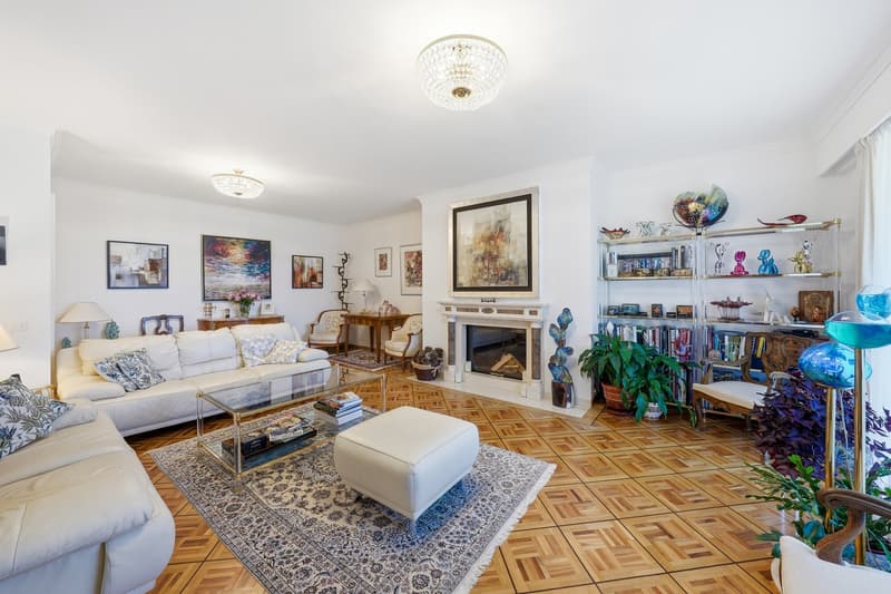 Spacieux appartement de 6.5 pièces avec vue et balcon à Lausanne (5)