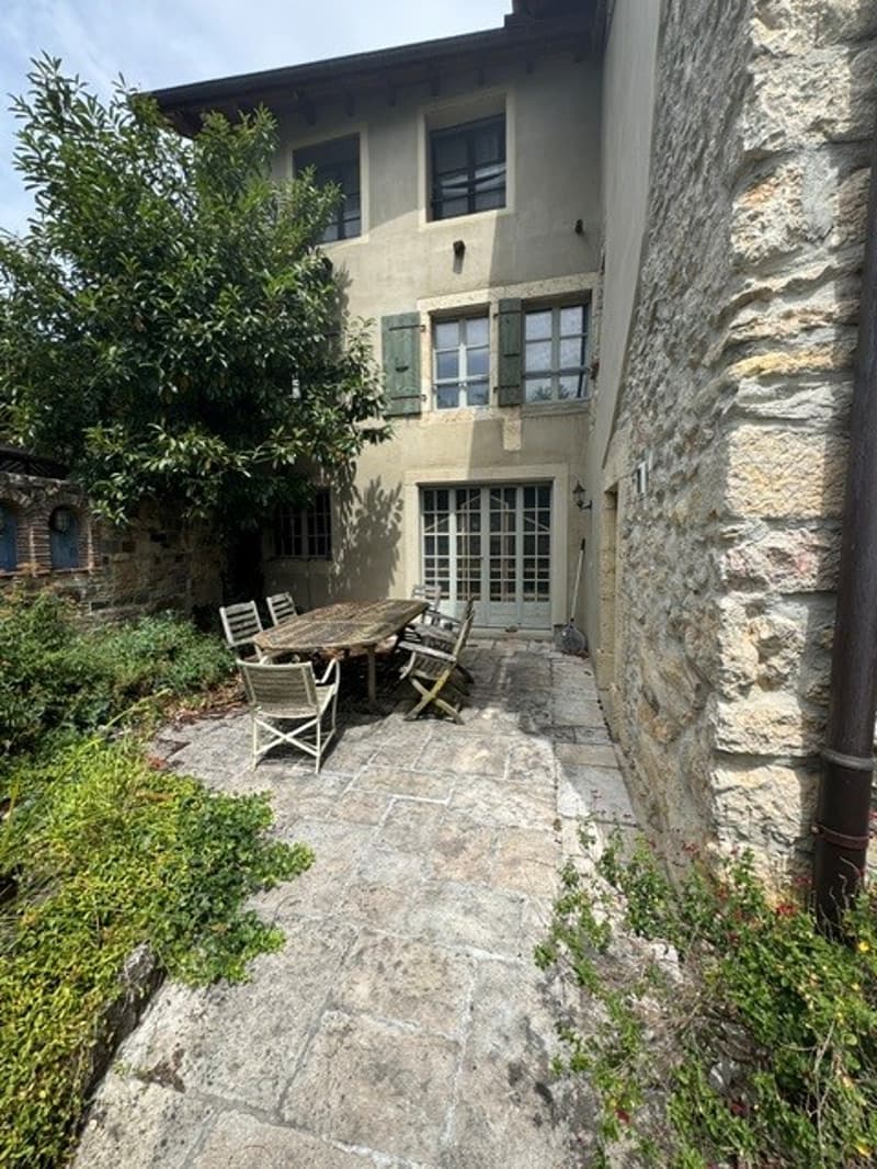 Maison de caractère rénovée de 7 pièces à Eclepens – Un patrimoine exceptionnel (3)