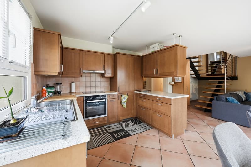 LONAY - Lumineux appartement duplex en attique de 4.5 pièces (5)