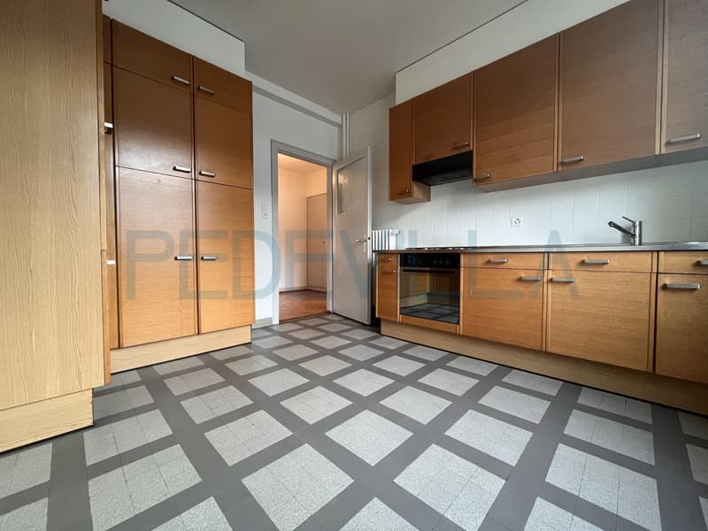 Appartement de 2.5 pièces proche de la gare (6)