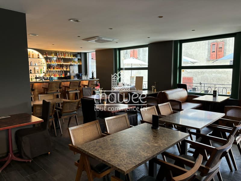 Bar-Restaurant élégant et prestigieux au coeur de Fully ! (3)
