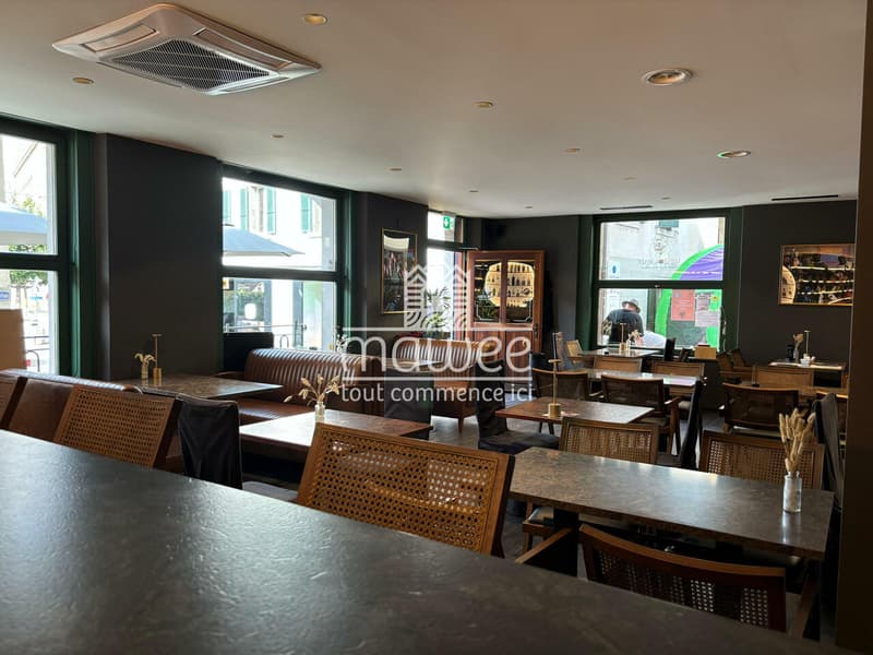 Bar-Restaurant élégant et prestigieux au coeur de Fully ! (5)