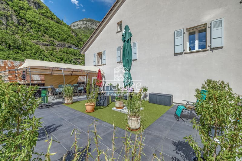 Appartement de 2,5 pièces avec une exceptionnel terrasse panoramique ! (2)