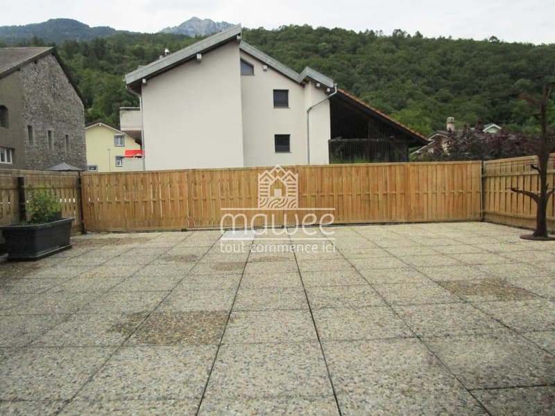 Rare à Collombey : 2.5 pièces avec entrée privée et grande terrasse (5)
