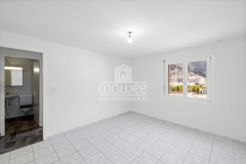 Opportunité à saisir - Spacieux 4,5 pièces lumineux au coeur du village (9)