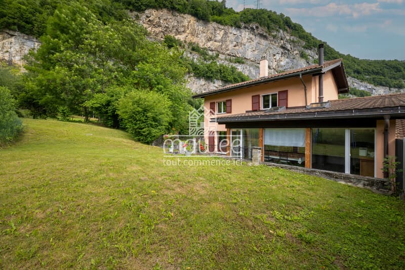 Calme, fonctionnelle et sans vis-à-vis : superbe villa à découvrir ! (3)