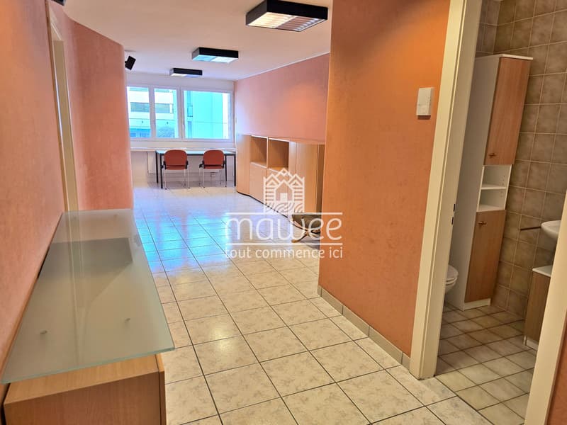 Bureau / surface commerciale de 75 m² au centre de Martigny (4)