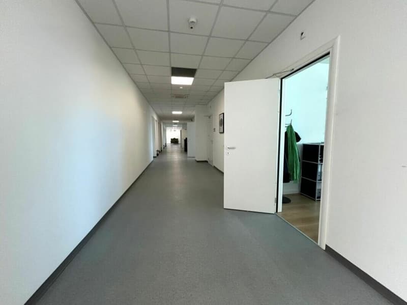 Superficie ad uso ufficio, laboratorio, magazzino, ecc. (8)
