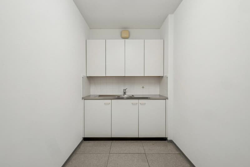 Ufficio in centro a Chiasso vis-a-vis la stazione FFS (7)