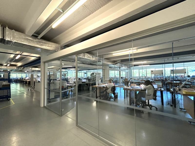 Divisible Space for use as Offices, workshop, and Warehouse (2)