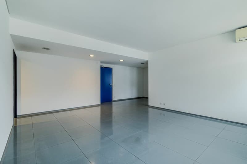 Ufficio in centro a Chiasso vis-a-vis la stazione FFS (2)