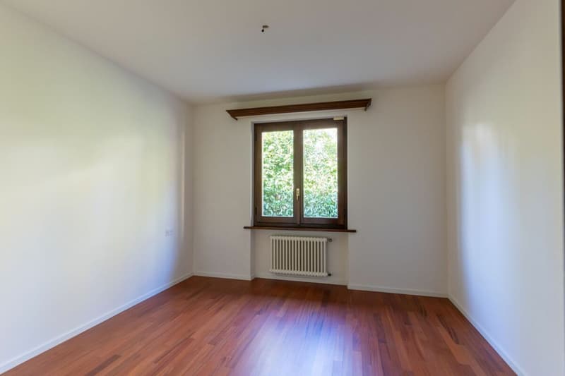 Elegante Villa in Stile Mediterraneo con Vista Mozzafiato sul Golfo di Lugano (14)