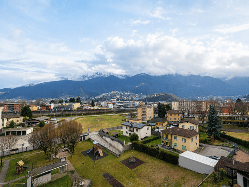 4.5 locali a due passi da tutti i servizi (10)