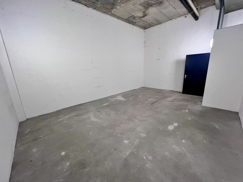 Locali ad uso archivio/deposito in centro città da 15 a 50 mq (6)