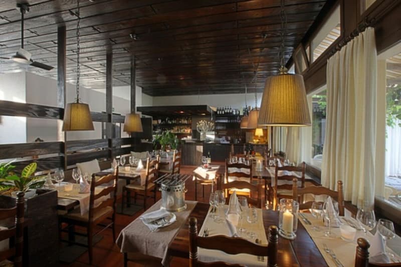 Splendid, well-established restaurant (5)