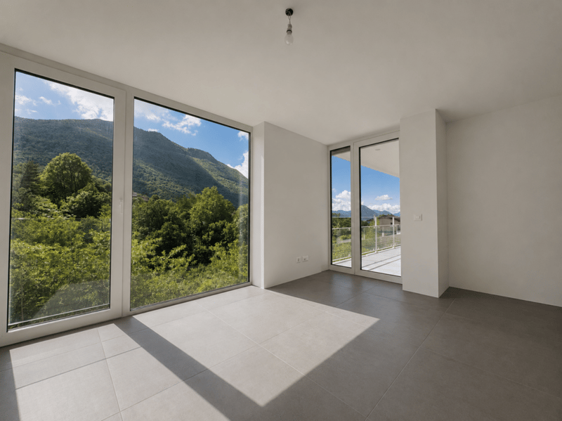 Appartamento con terrazza e splendida vista su Lugano e le montagne (2)