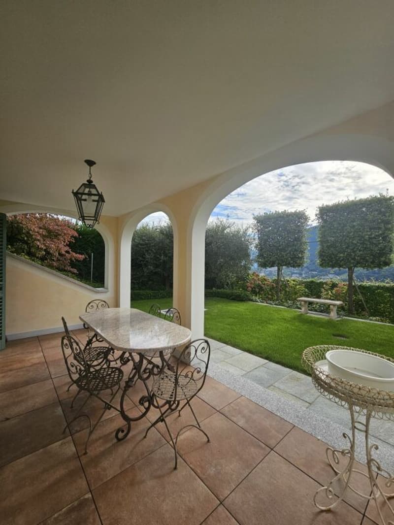 Raffinato monolocale con terrazza e giardino (2)