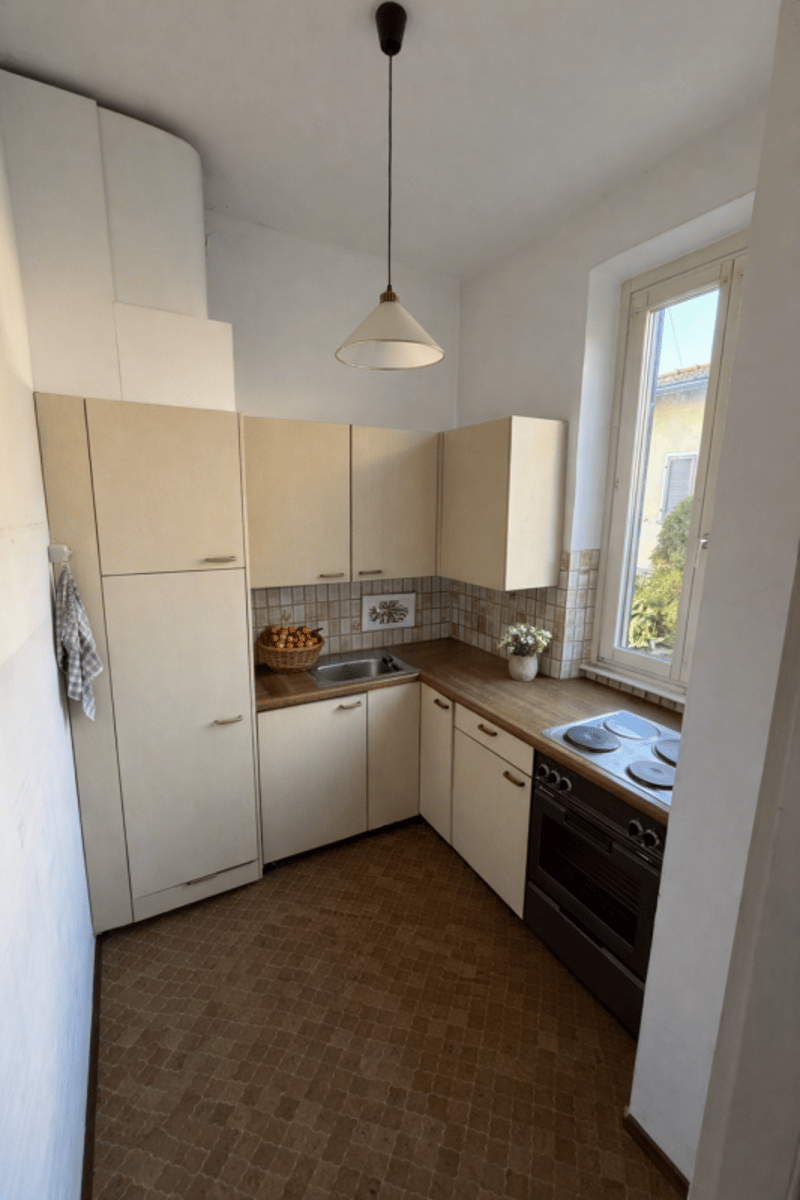 Terreno edificabile con casa con 2 appartamenti (6)