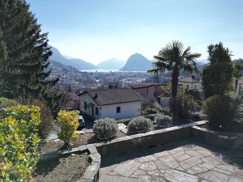Elegante Villa in Stile Mediterraneo con Vista Mozzafiato sul Golfo di Lugano (3)