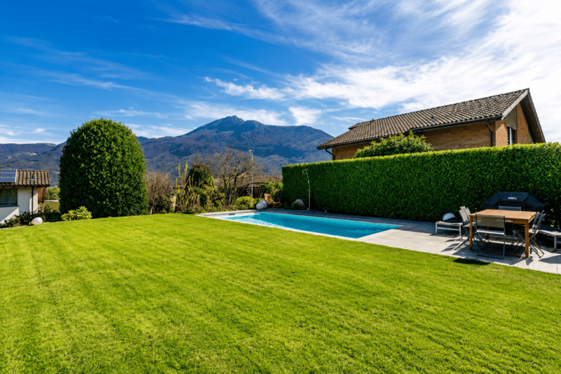 Villa unifamiliare con piscina (9)