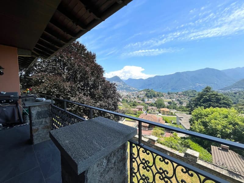 Villa con piscina e vista imprendibile (11)