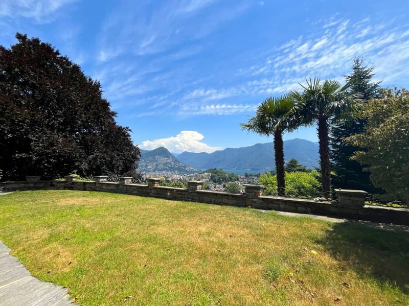 Villa con piscina e vista imprendibile (3)