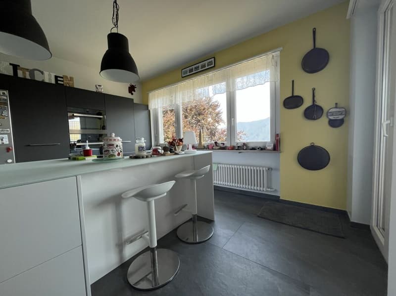 Villa con piscina e vista imprendibile (5)