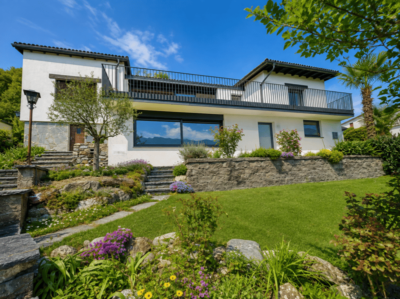 Villa unifamiliare con vista lago (11)