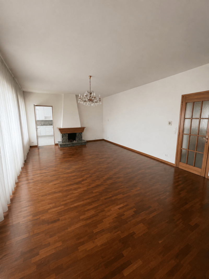 Villa con piscina e vista imprendibile (13)