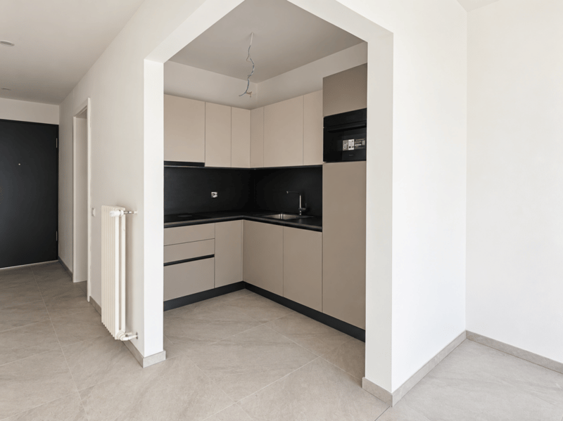 2.5 locali ristrutturati in zona residenziale (1)