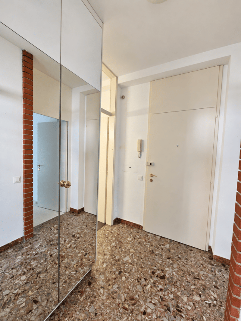 Ampio monolocale in vicinanza della stazione (4)