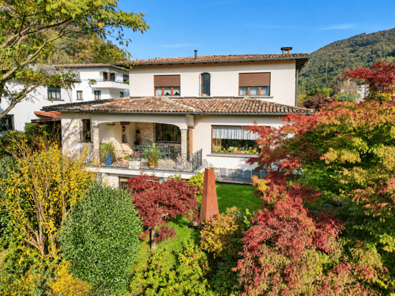 Bellissima casa unifamiliare a due passi dal lago (1)