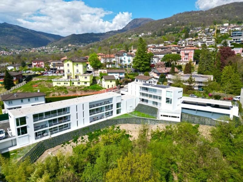 Appartamento con terrazza e splendida vista su Lugano e le montagne (8)