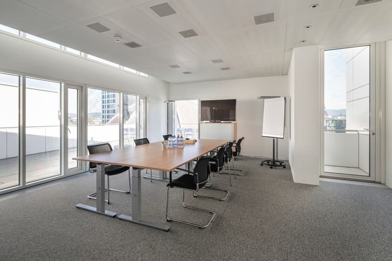 Espaces de bureau au White Plaza près de la gare SBB, belle vue (7)