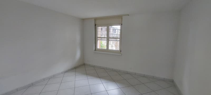 Schöne 2-Zimmer-Erdgeschosswohnung mit eingenem Garten (7)