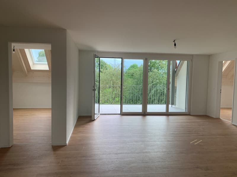 Charmante 2.5-Zimmer-Wohnung in Rumlikon (4)