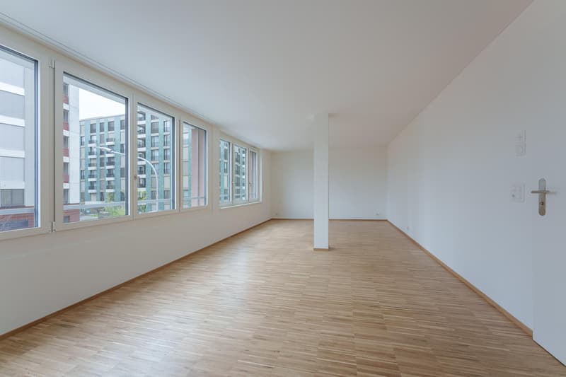 Moderne Gewerbefläche/Büro an attraktiver Lage in Zürich-Leimbach (2)