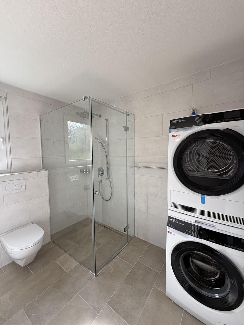 4.5 Zimmerwohnung in Winkel (10)