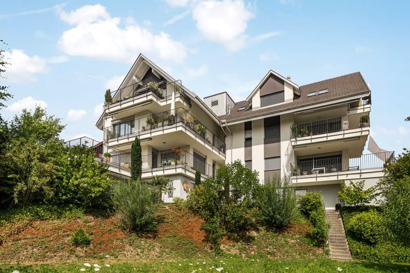 Moderne 3.5-Zimmer-Eigentumswohnung mit grossem Balkon und Aussicht ins Grüne (6)