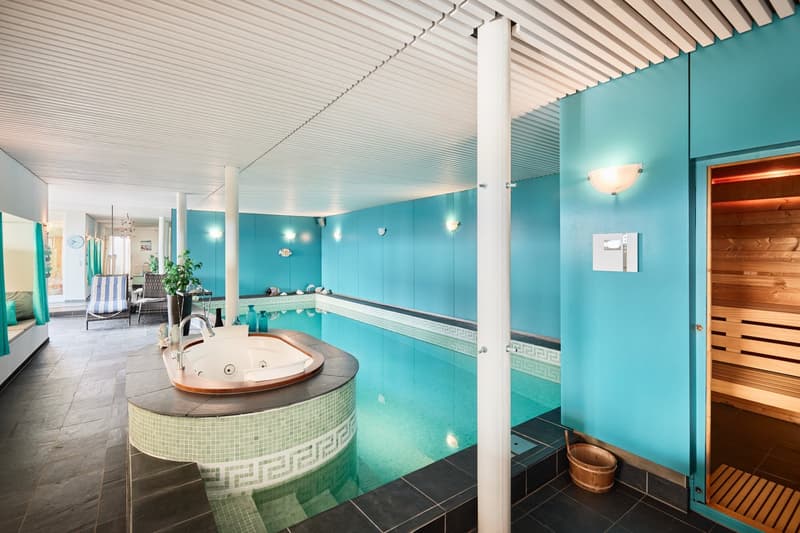 Exklusives 5.5-Zimmer-Terrassenhaus mit Wellnessbereich und traumhafter Weitsicht (6)