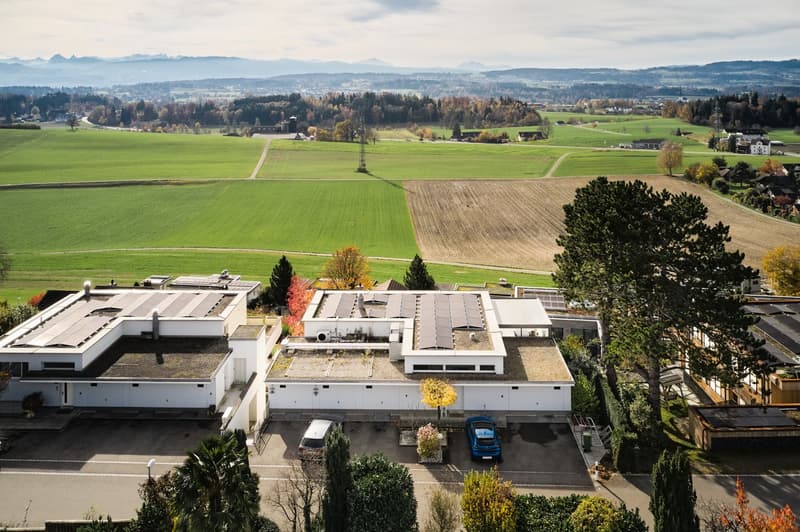 Exklusives 5.5-Zimmer-Terrassenhaus mit Wellnessbereich und traumhafter Weitsicht (11)