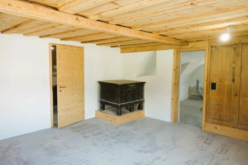 Das Esszimmer in der 7½-Zimmer-Wohnung im Haupthaus